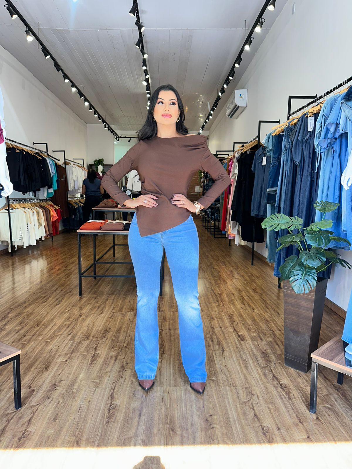 Calça Jeans Valentin Flare Clara 
